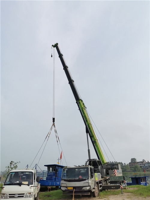 东至县桥梁建设吊装案例